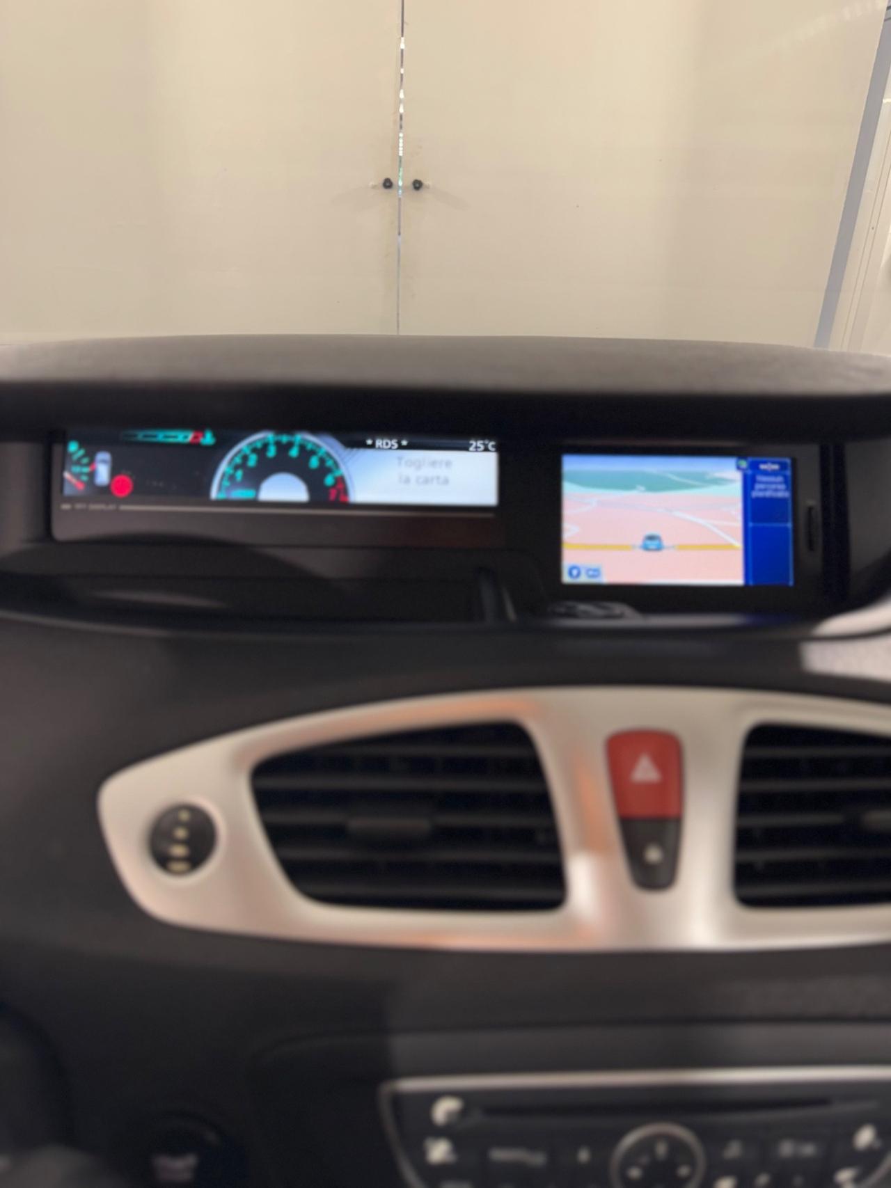 Renault Scenic Scénic X-Mod 1.4 TCe Luxe