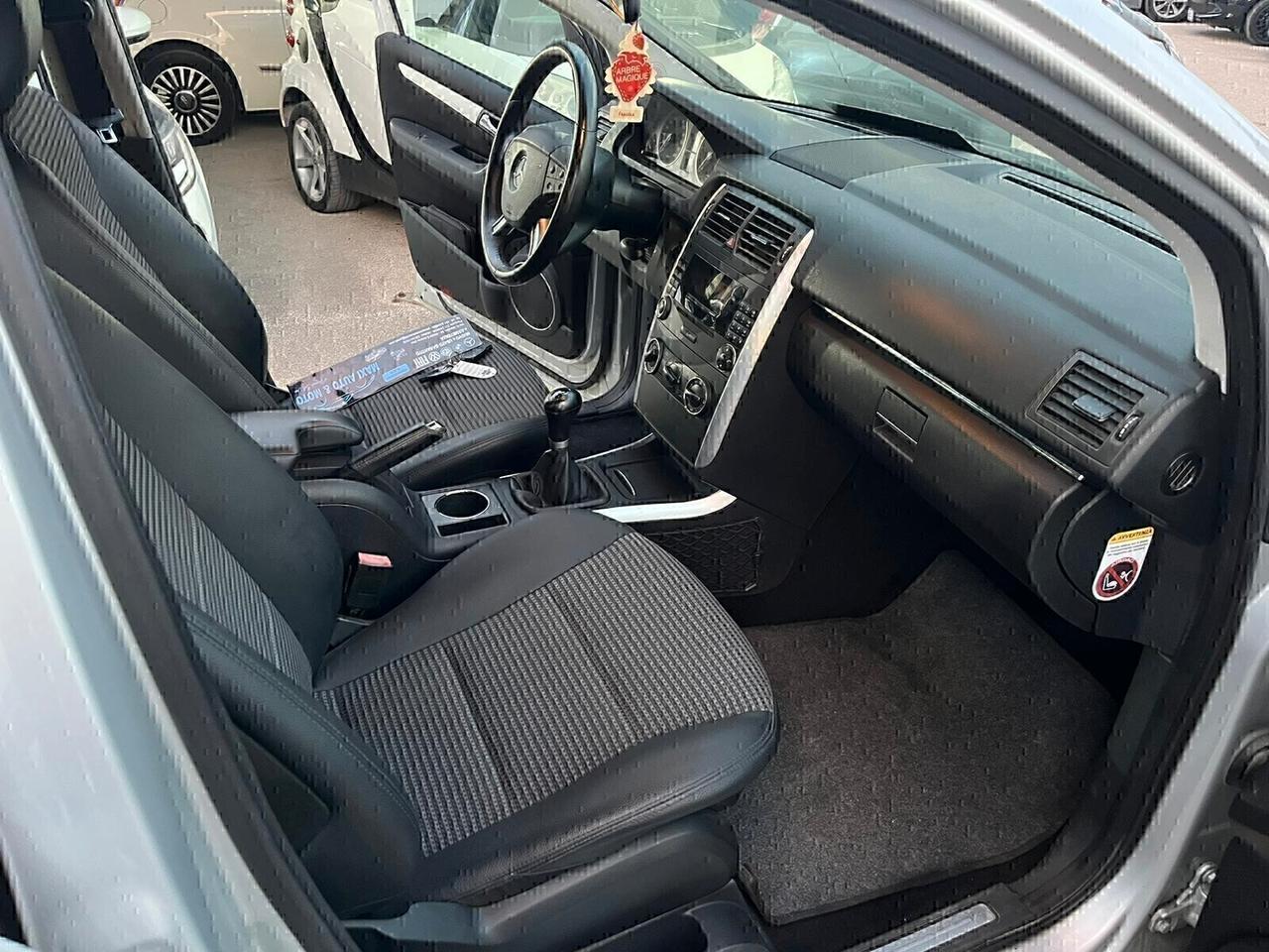 Mercedes-benz B 180 CDI 1 PROPRIETARIO (SI)