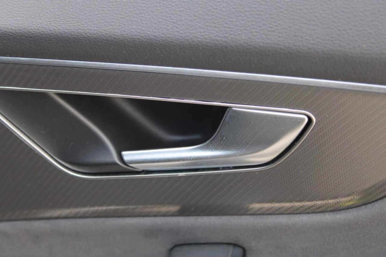 Audi Q8 RS TFSI V8 quattro tiptronic