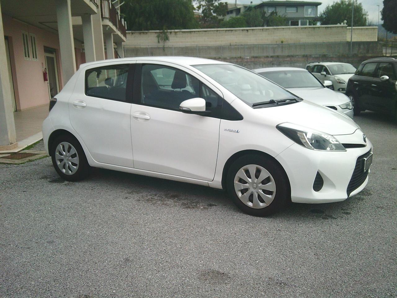 Toyota Yaris 1.5 Hybrid 5 porte Lounge