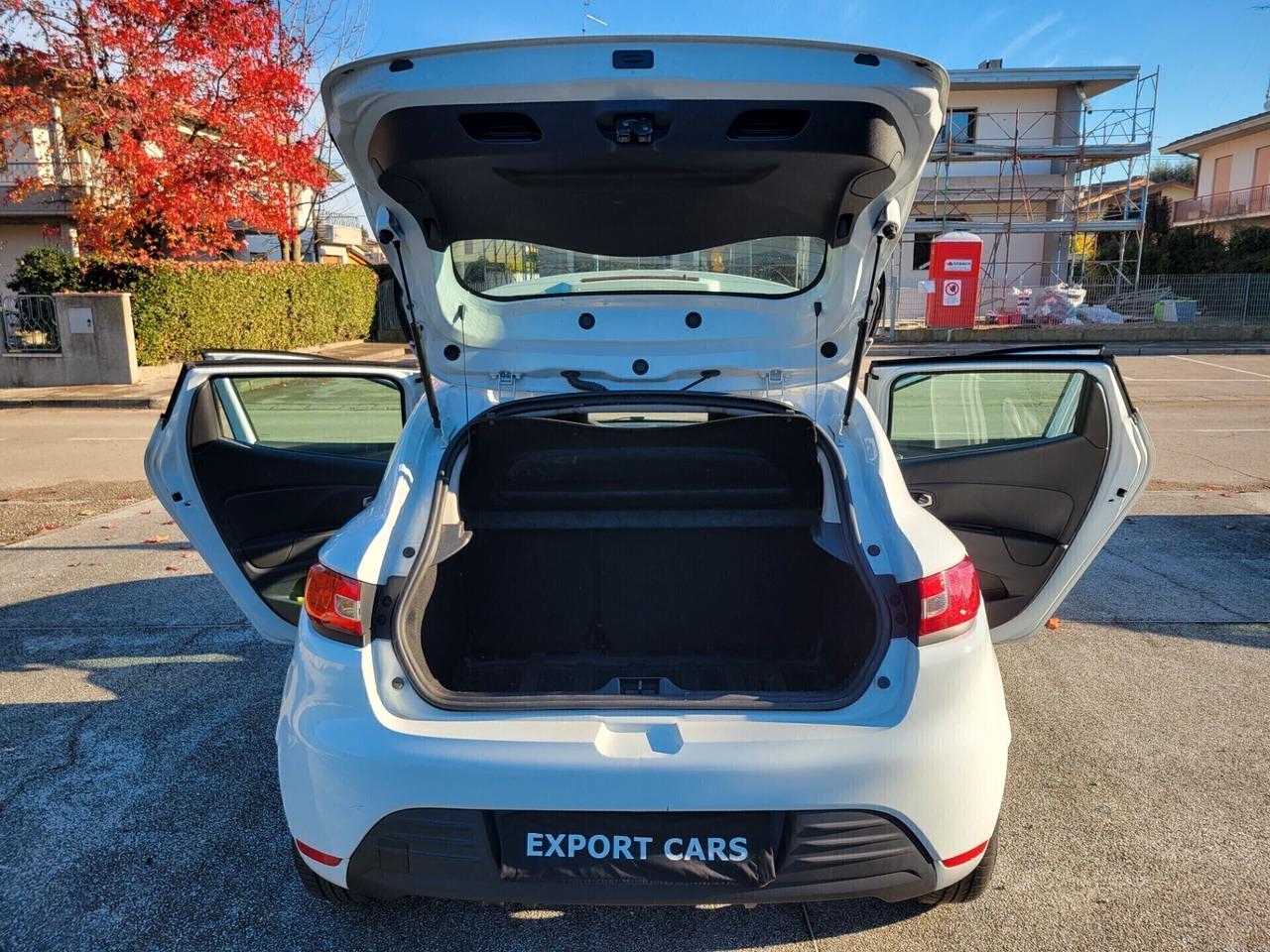 Renault Clio 1.5 dCi 75CV AUTOCARRO NEOPATENTATI