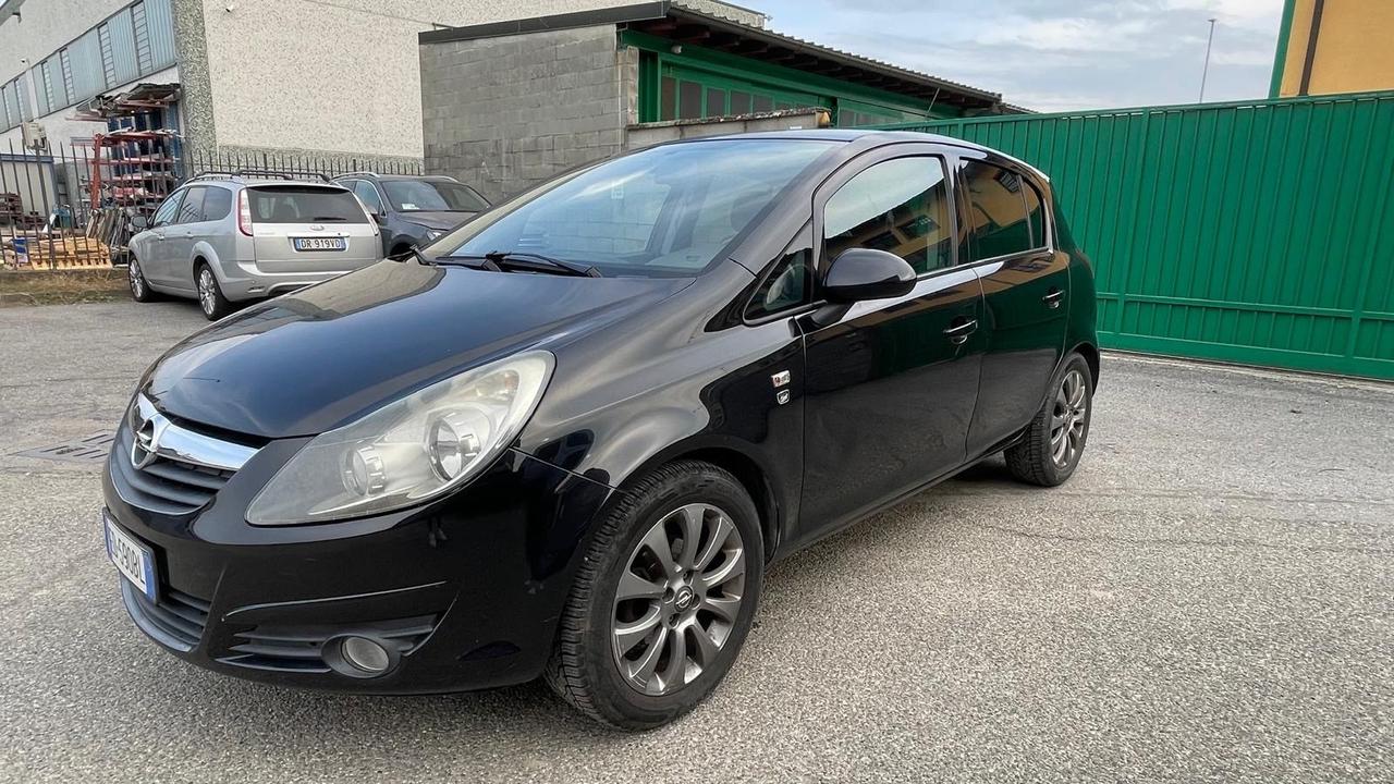 Opel Corsa 1.3 CDTI 90CV 5 porte Cosmo