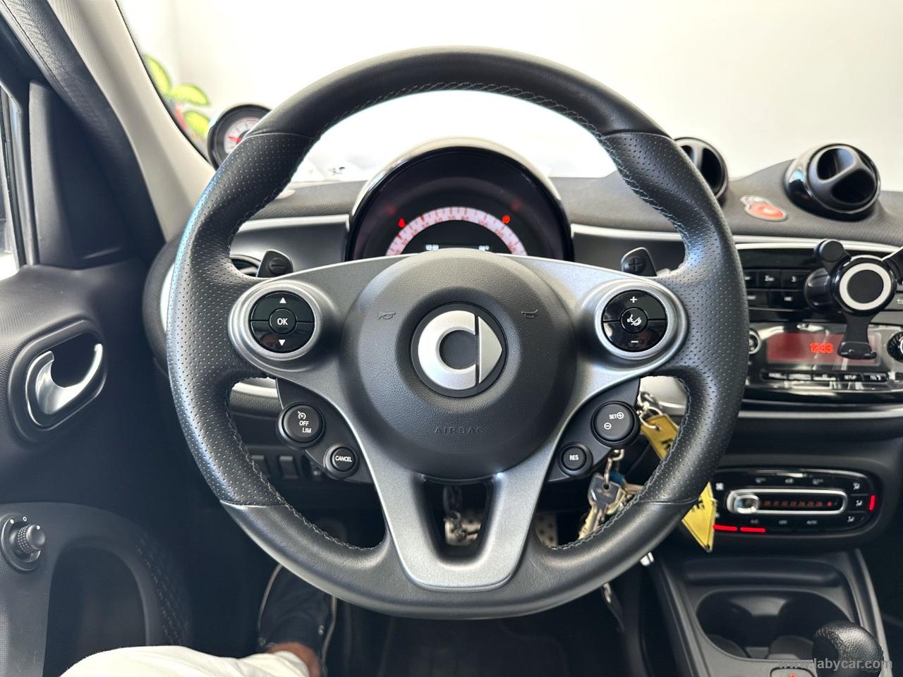SMART forfour 70 1.0 twinamic Passion