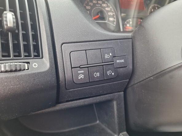 Peugeot Boxer 330 2.2 BlueHDi 120 S&S PC-TN Furgone