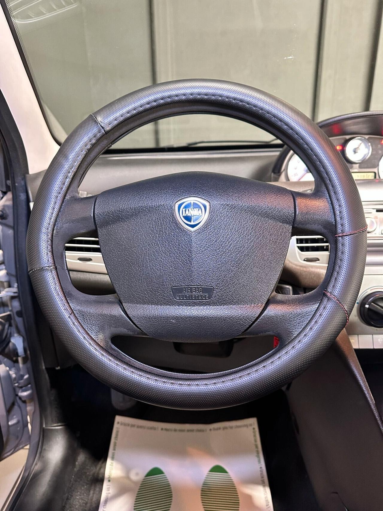 Lancia Ypsilon 1.2 Elle