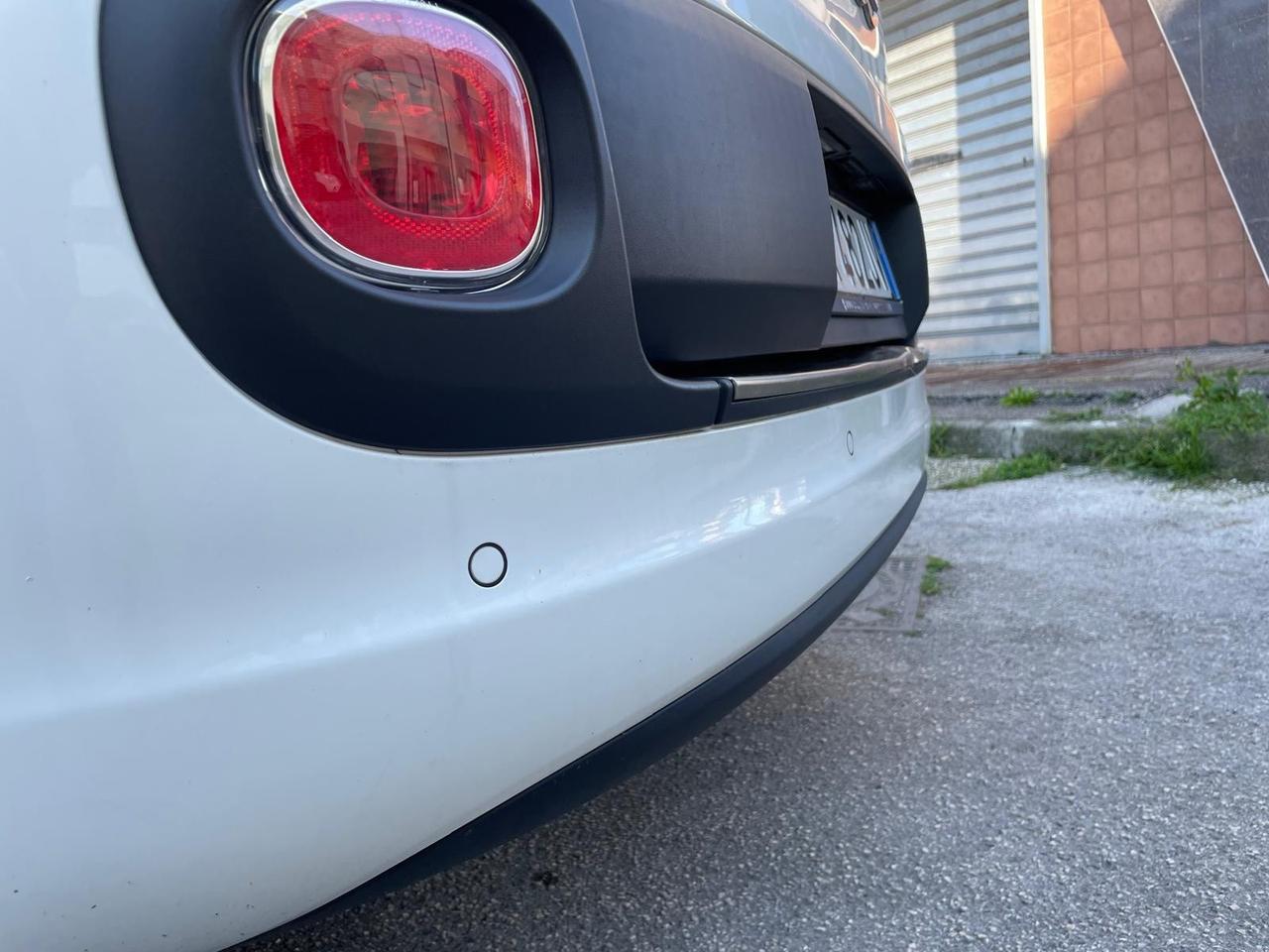 Fiat 500L 1.6 Multijet 120 CV N1 AUTOCARRO CON POSTI