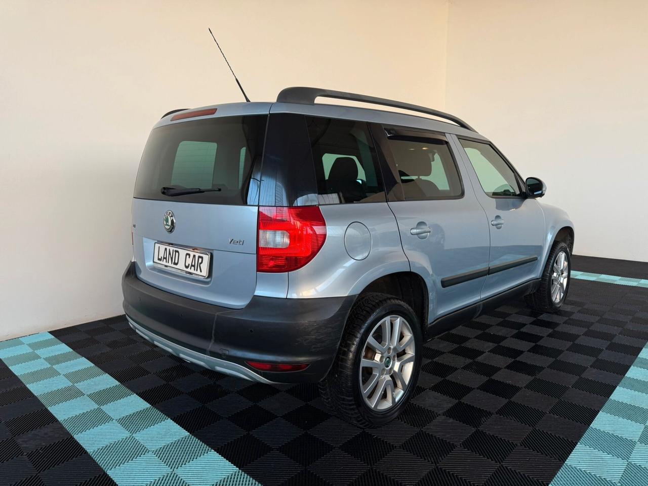 Skoda Yeti 2.0 TDI CR 110CV Adventure PER COMMERCIANTI
