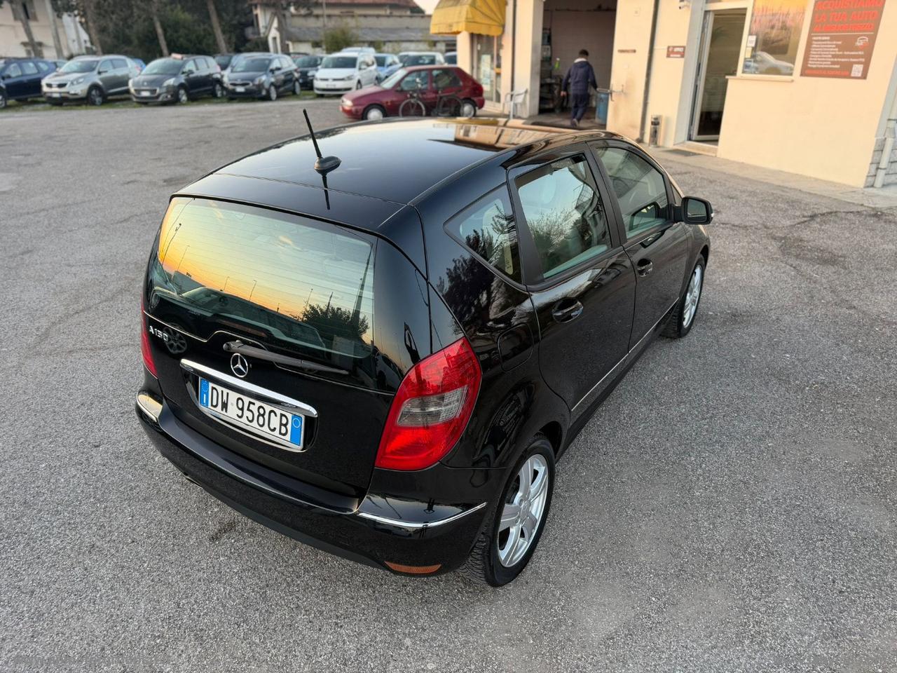MERCEDES-BENZ A 150 BlueEFFICIENCY Avantgarde