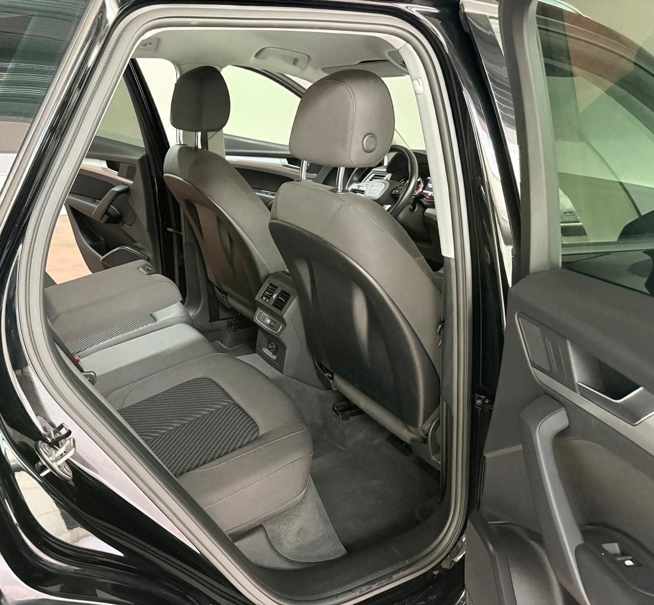 Audi Q5 35 TDI S tronic Business