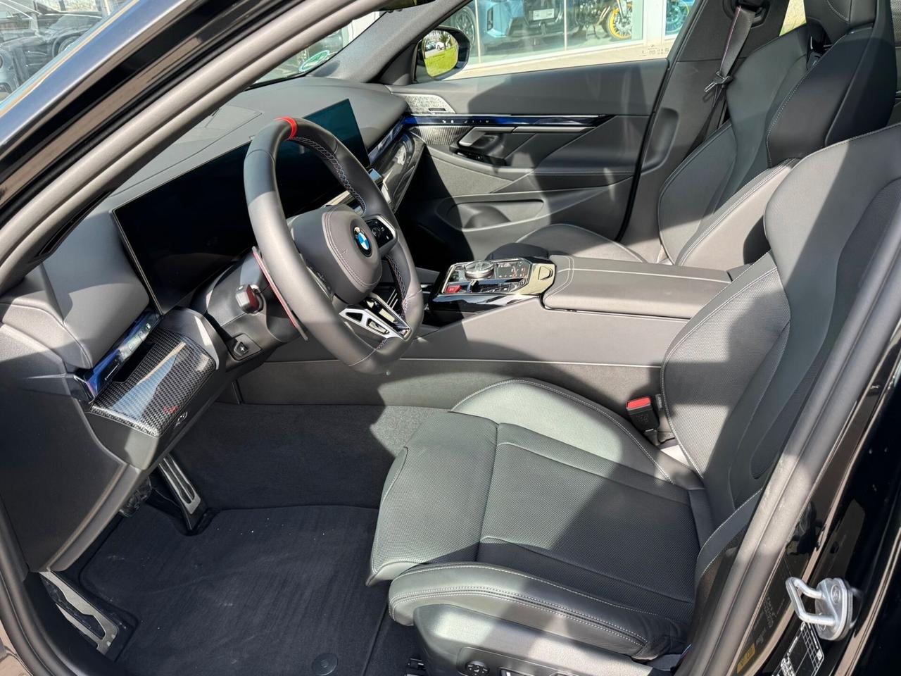 BMW M5 touring 727cv possibilità noleggio no scoring