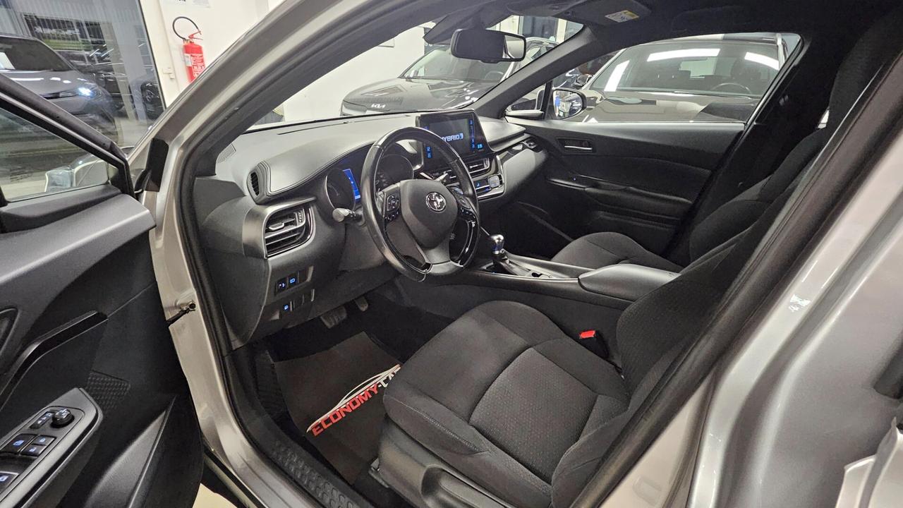 Toyota C-HR 1.8 Hybrid E-CVT Business