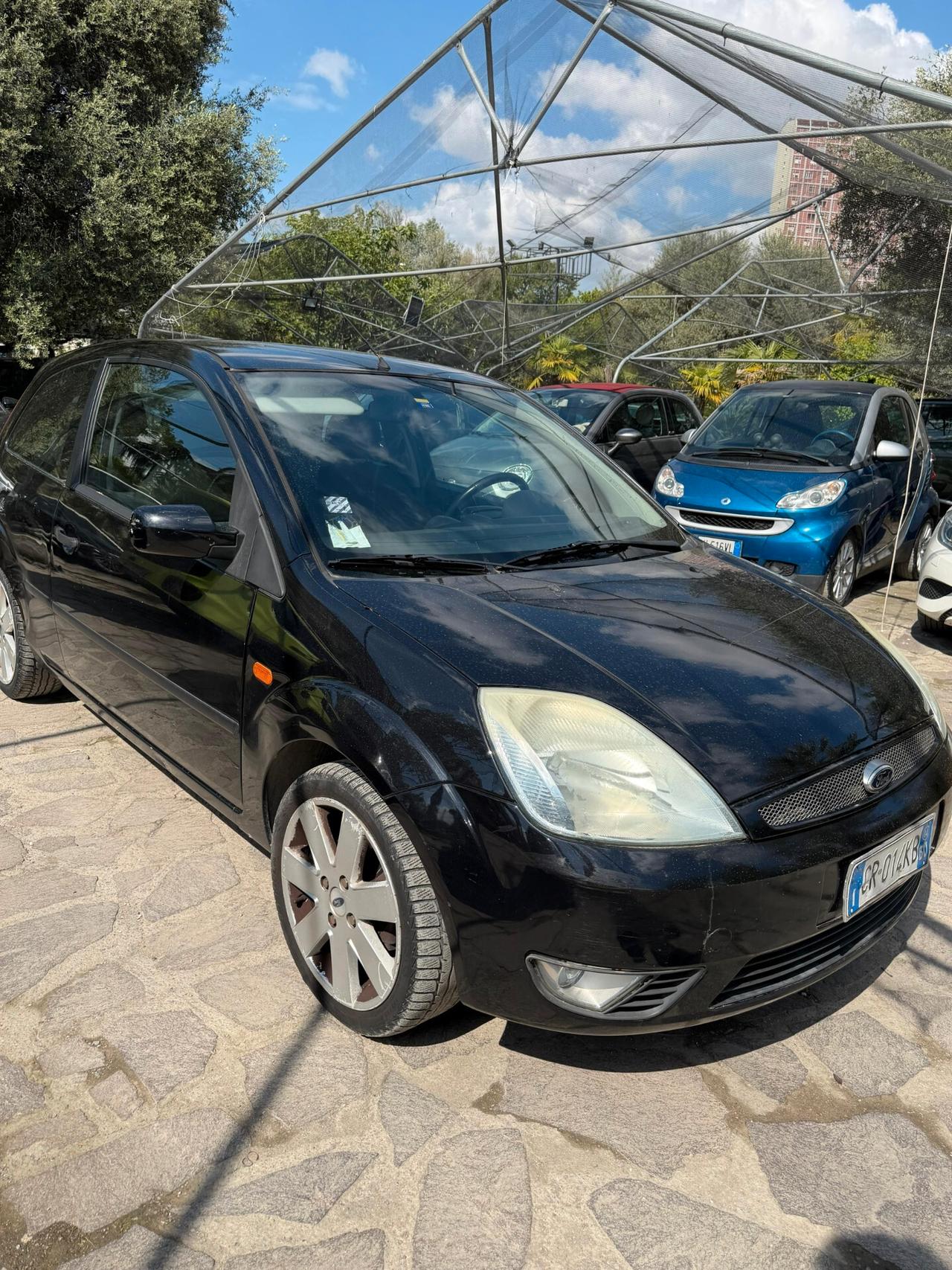 Ford Fiesta 1.2 16V 5p. Ambiente GPL. NEOPATENTATI