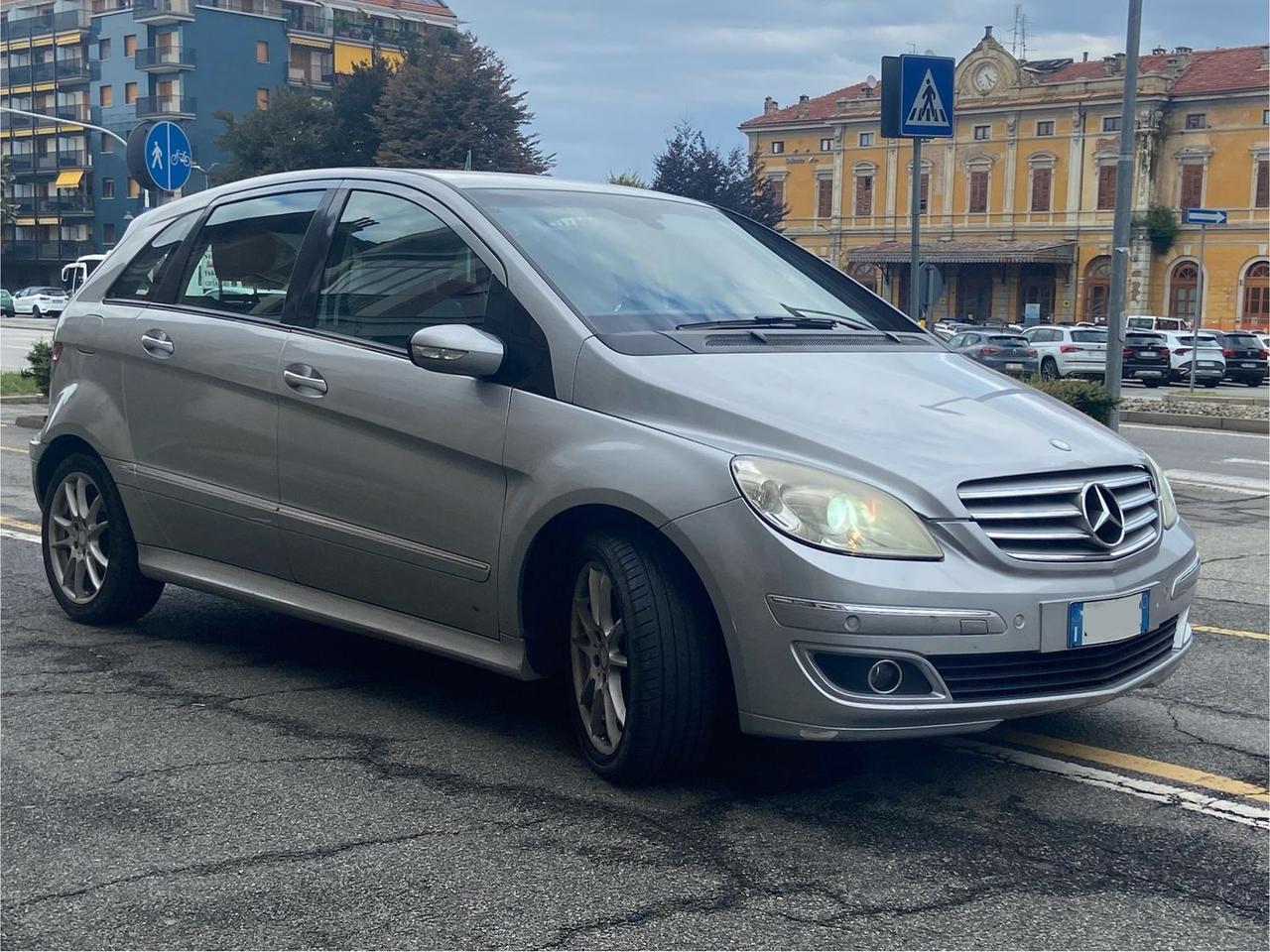 Mercedes-Benz B 180 B-Class B 180 CDI Premium