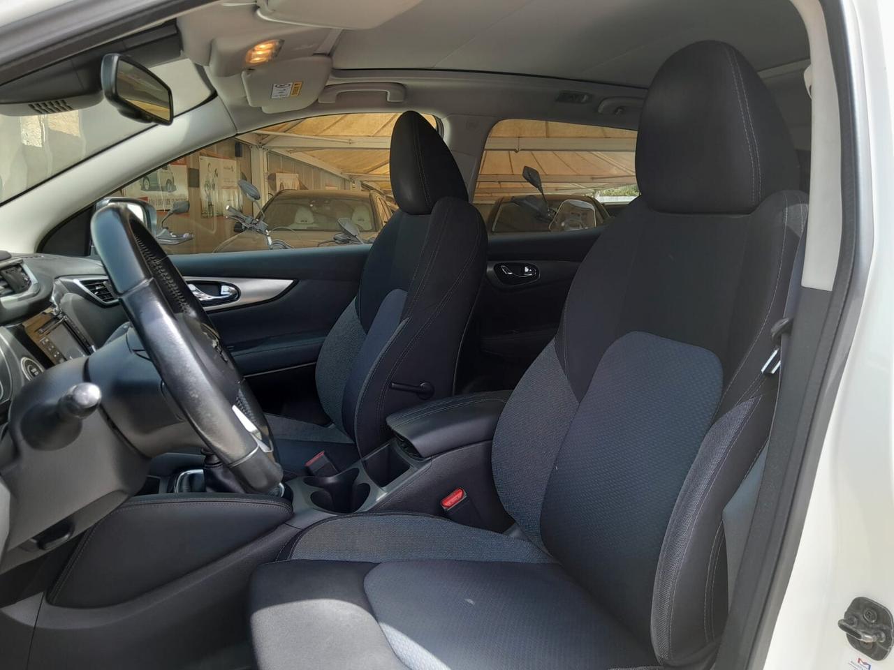 Nissan Qashqai 1.5 dCi N-Connecta