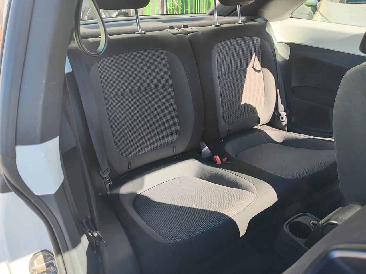 VOLKSWAGHEN MAGGIOLINO