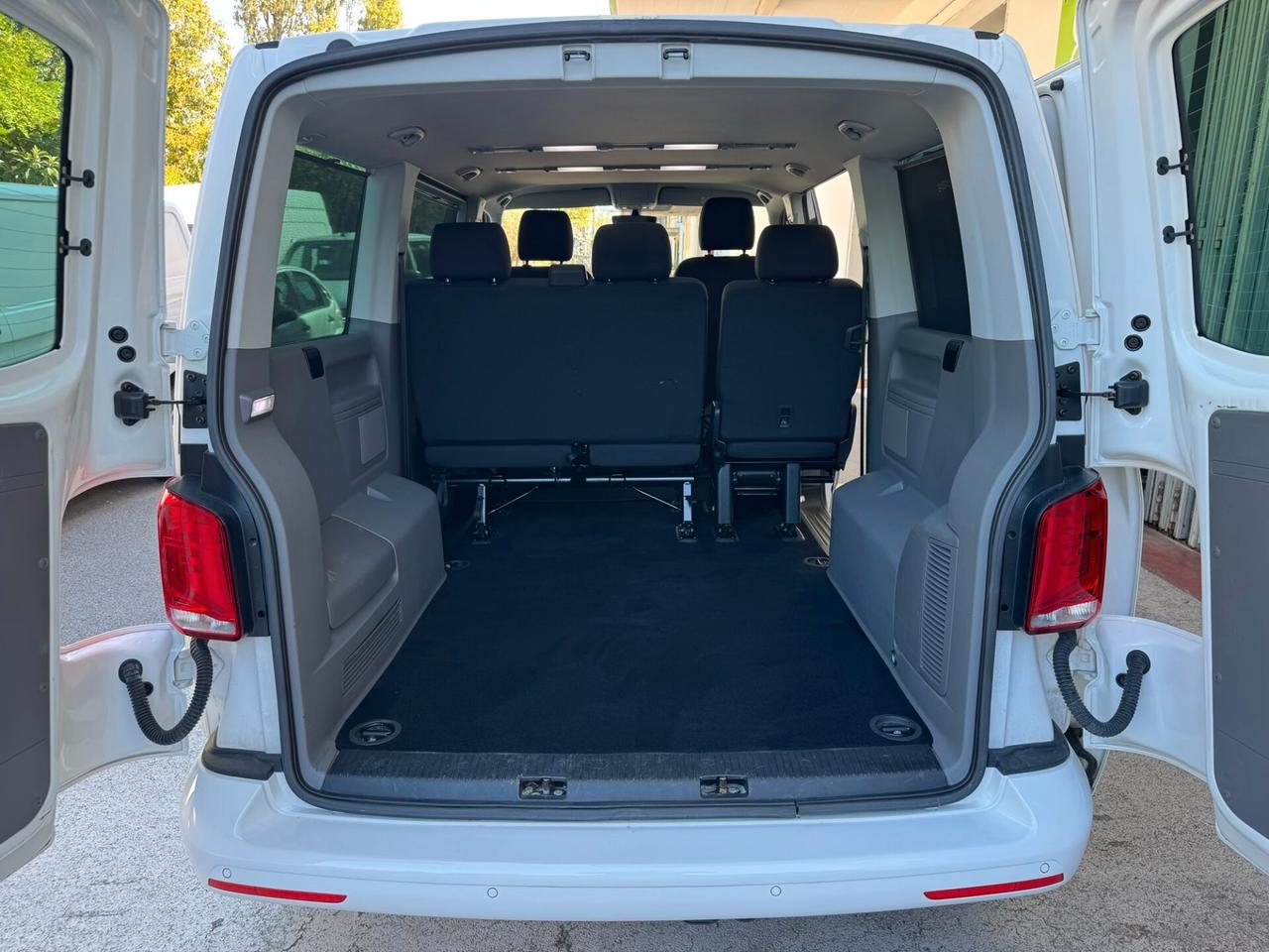Volkswagen Caravelle T6.1 2.0TD 150CV 4M DSG CRUIS