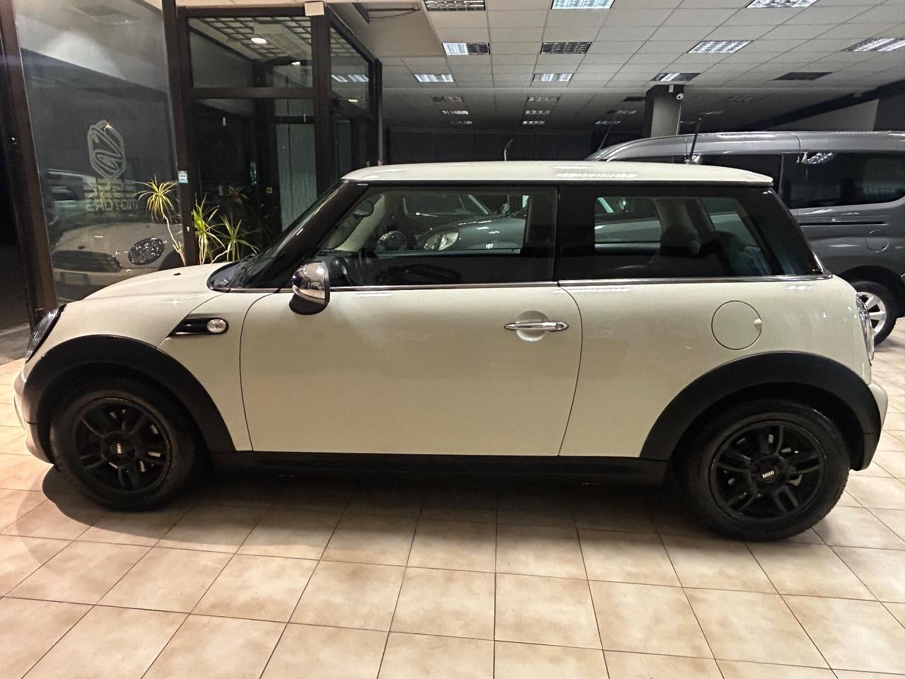 Mini One - 2012 1.6 16V 75cv 137.000 KM NEOPATENTATI