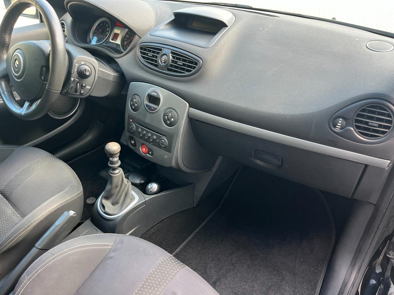 Renault Clio RS 2.0 16V 200CV 3 porte