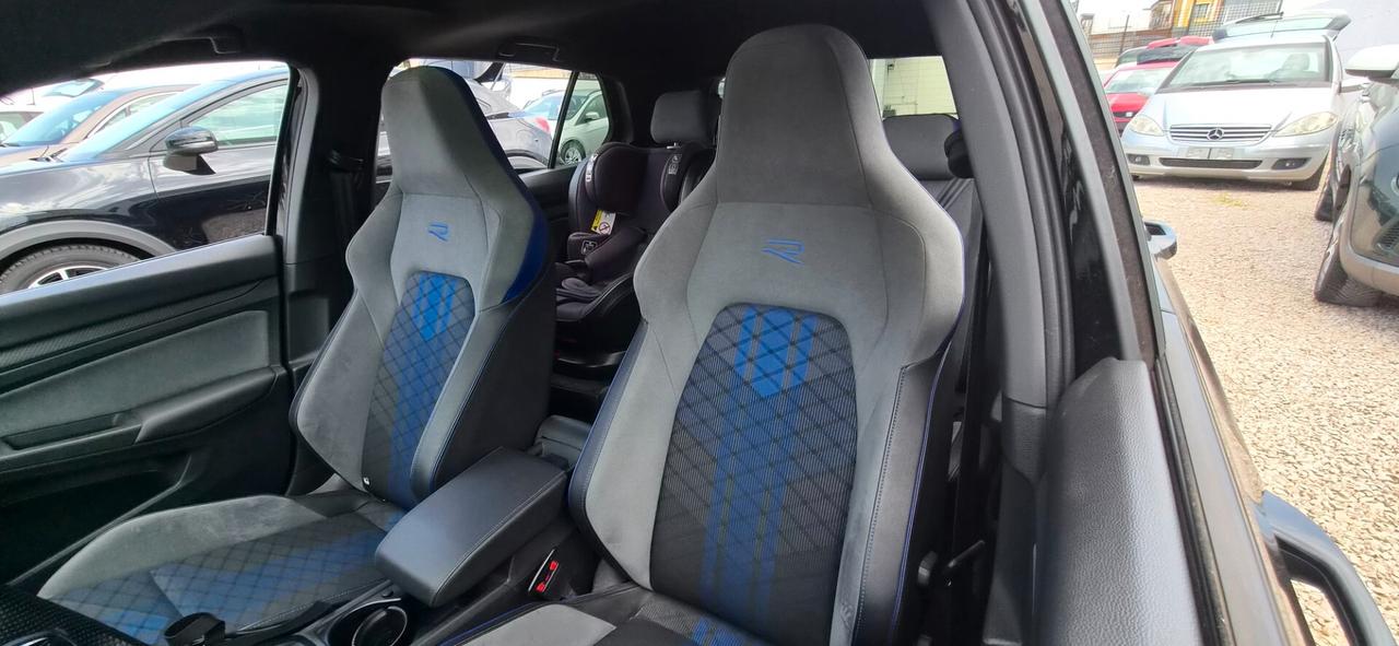 Volkswagen Golf 2.0 TSI DSG 4Motion R 500cv