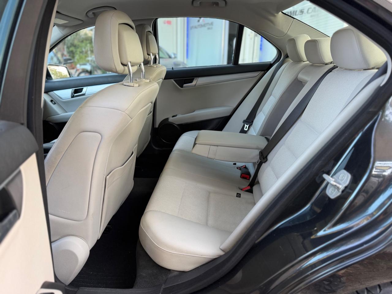Mercedes-benz C 220 CDI BlueEFFICIENCY Avantgarde