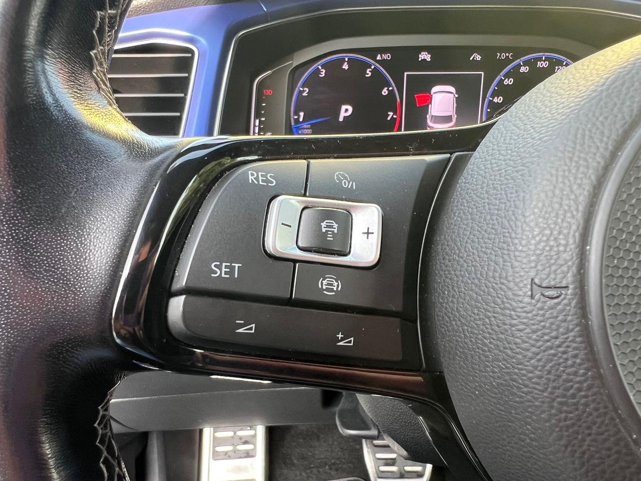 Volkswagen T-Roc 2.0 TSI R R Line #7984