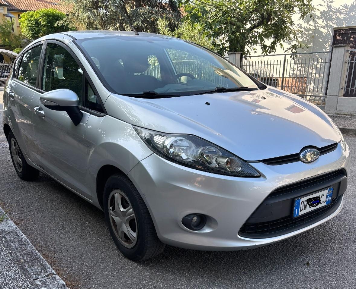 Ford Fiesta 1.2 82 CV 5 porte Titanium GPL