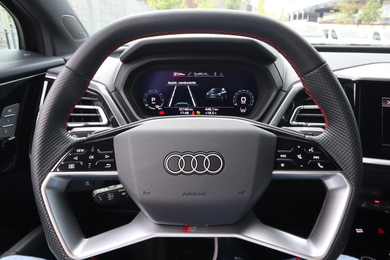 Audi Q4 Etron 50 QUATTRO 300CV S-LINE MATRIX POMPA DI CALORE SONOS