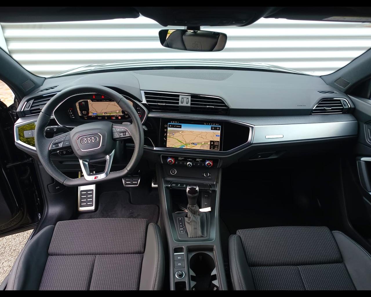 AUDI Q3 SPORTBACK 35 TDI S-TRONIC IDENTITY BLACK