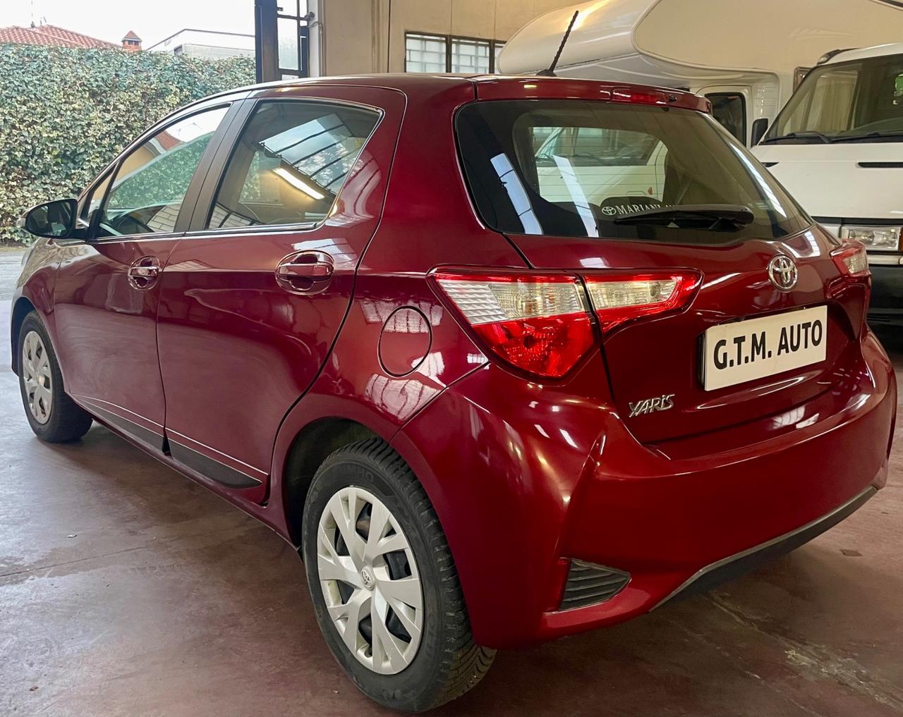 Toyota Yaris 1.0 5 porte Active per neopatentati