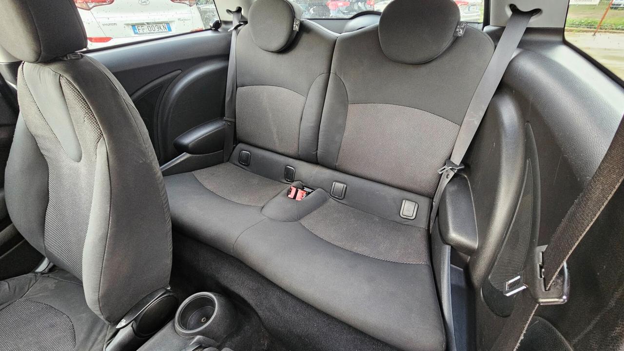 Mini 1.6 16V Cooper Diesel