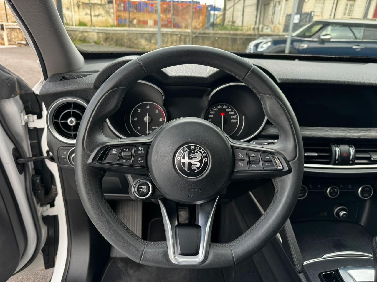 Alfa Romeo Stelvio 2.2 Turbodiesel 160 CV AT8 RWD Super