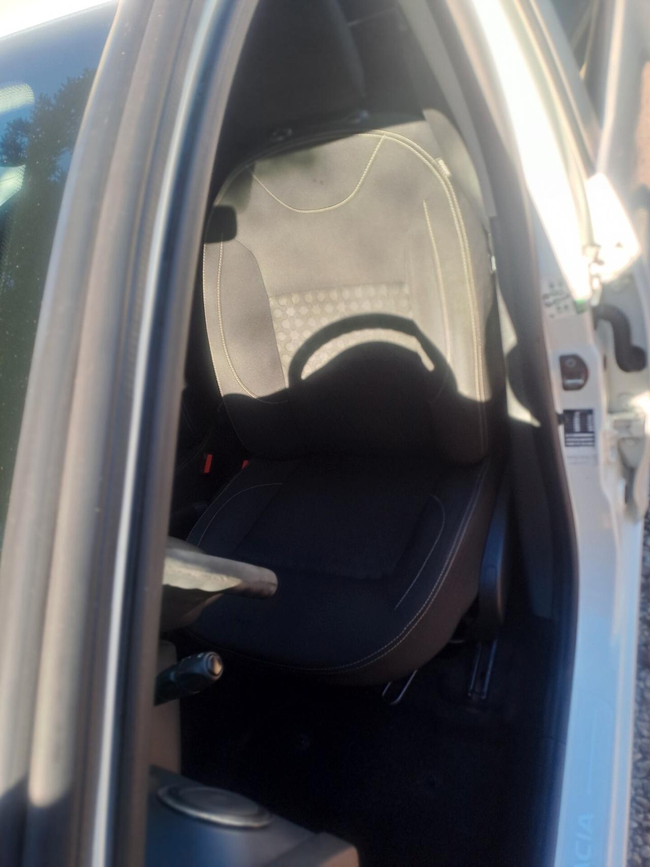 Dacia Sandero 1.5 dCi 8V 75CV Lauréate