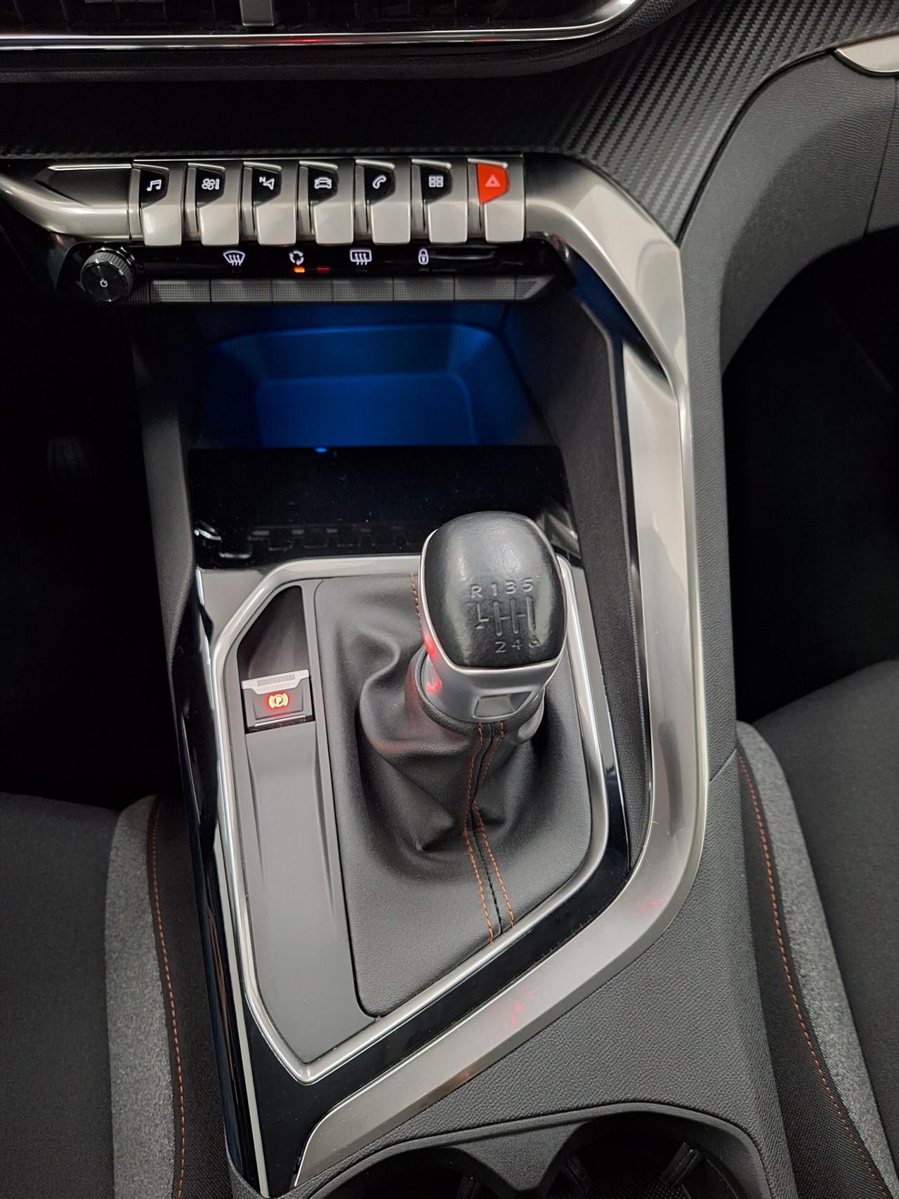 Peugeot 3008 Business 1.5 BlueHDi 130cv