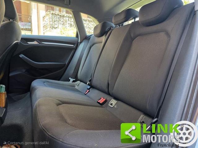AUDI A3 1.6 TDI 116 CV S Tronic Business