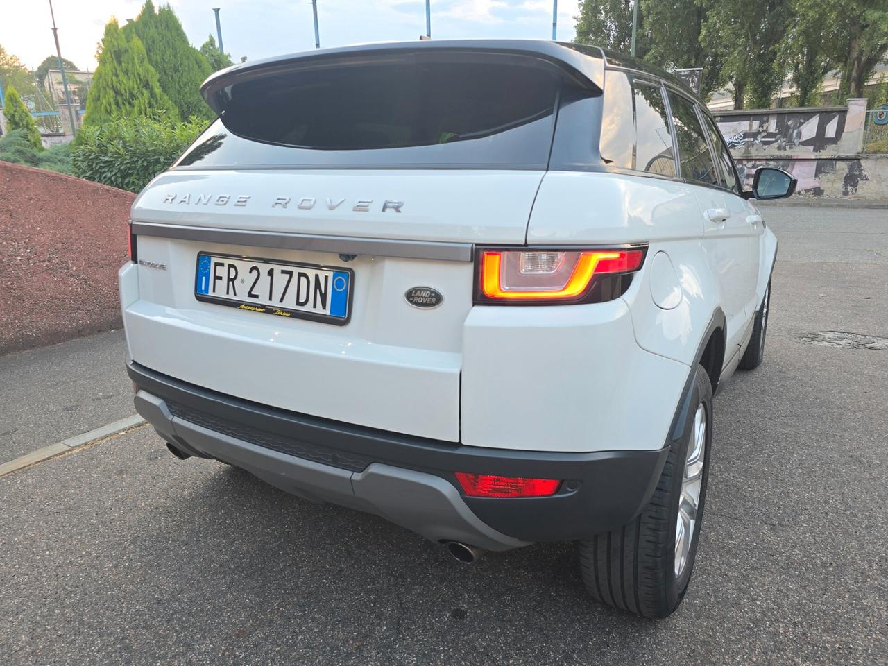 RANGE ROVER Evoque SE Dynamic 4WD 2.0 td4 Auto.