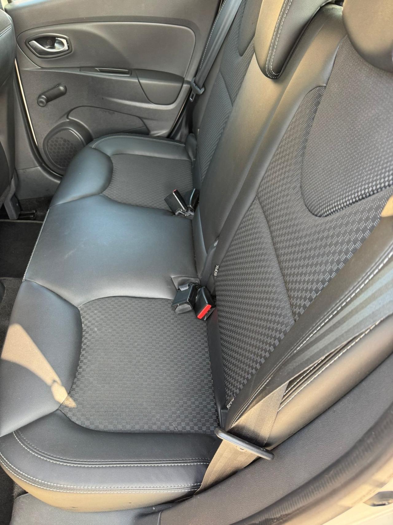 Renault Clio dCi 8V 75 CV Start&Stop 5 porte Energy Duel neopatentati