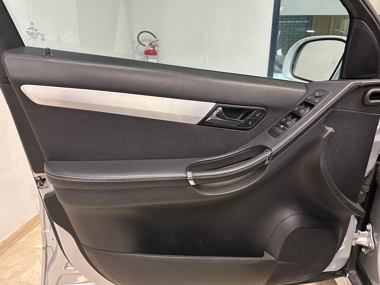 Mercedes-benz R 320 CDI cat 4Matic Sport