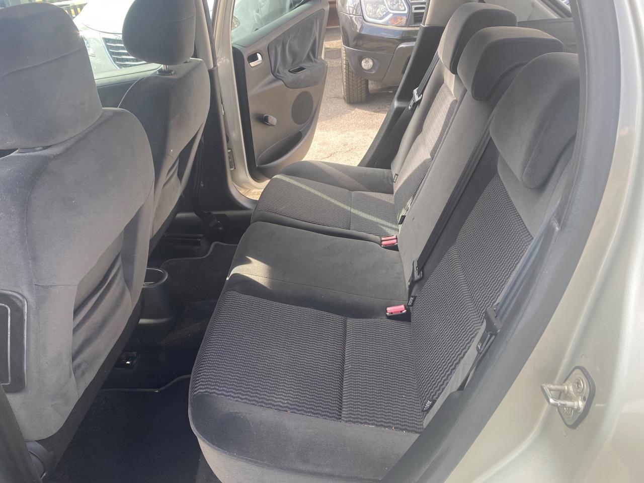 Peugeot 207 1.6 HDi 90CV 5p. XS