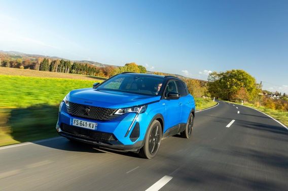 PEUGEOT 3008 3008 BlueHDi 130 S&S EAT8 Allure Pack