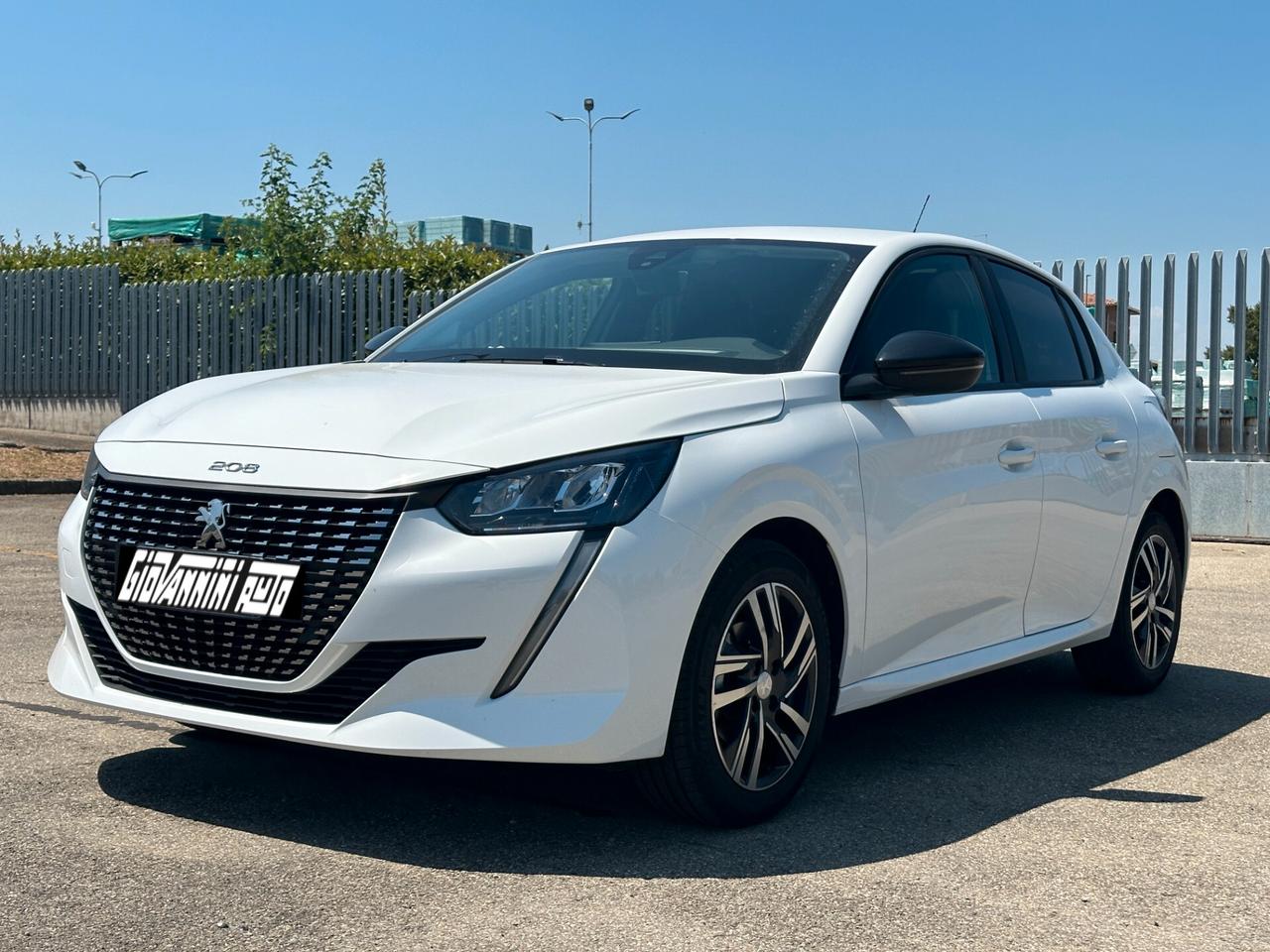 Peugeot 208 1.2 BENZINA 75 CV - 5 porte - NEOPATENTATI