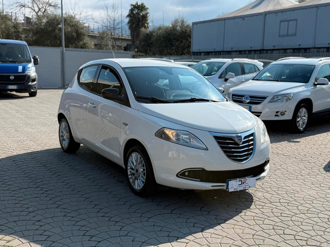 Lancia Ypsilon 1.2 69 CV 5 porte