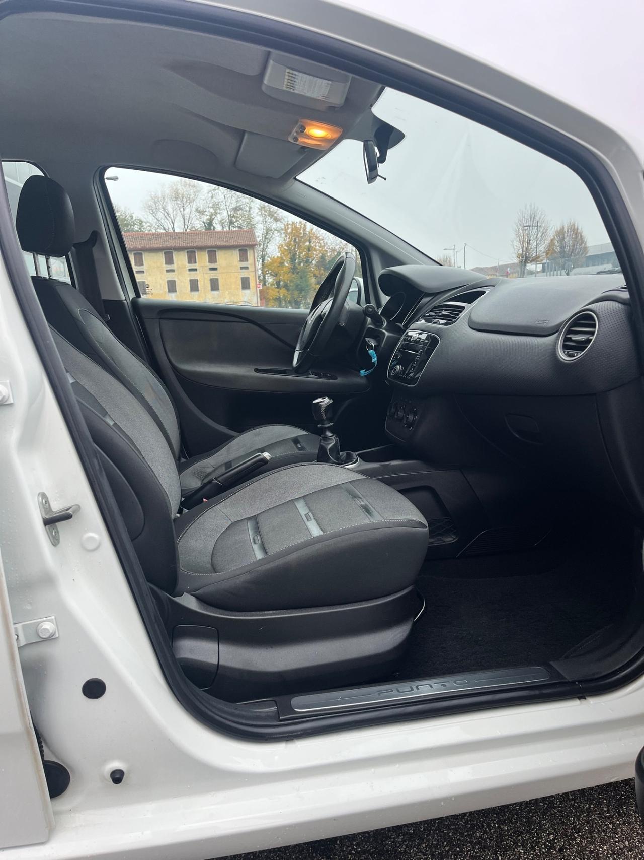 Fiat Punto Evo 1.4 Neopatentati