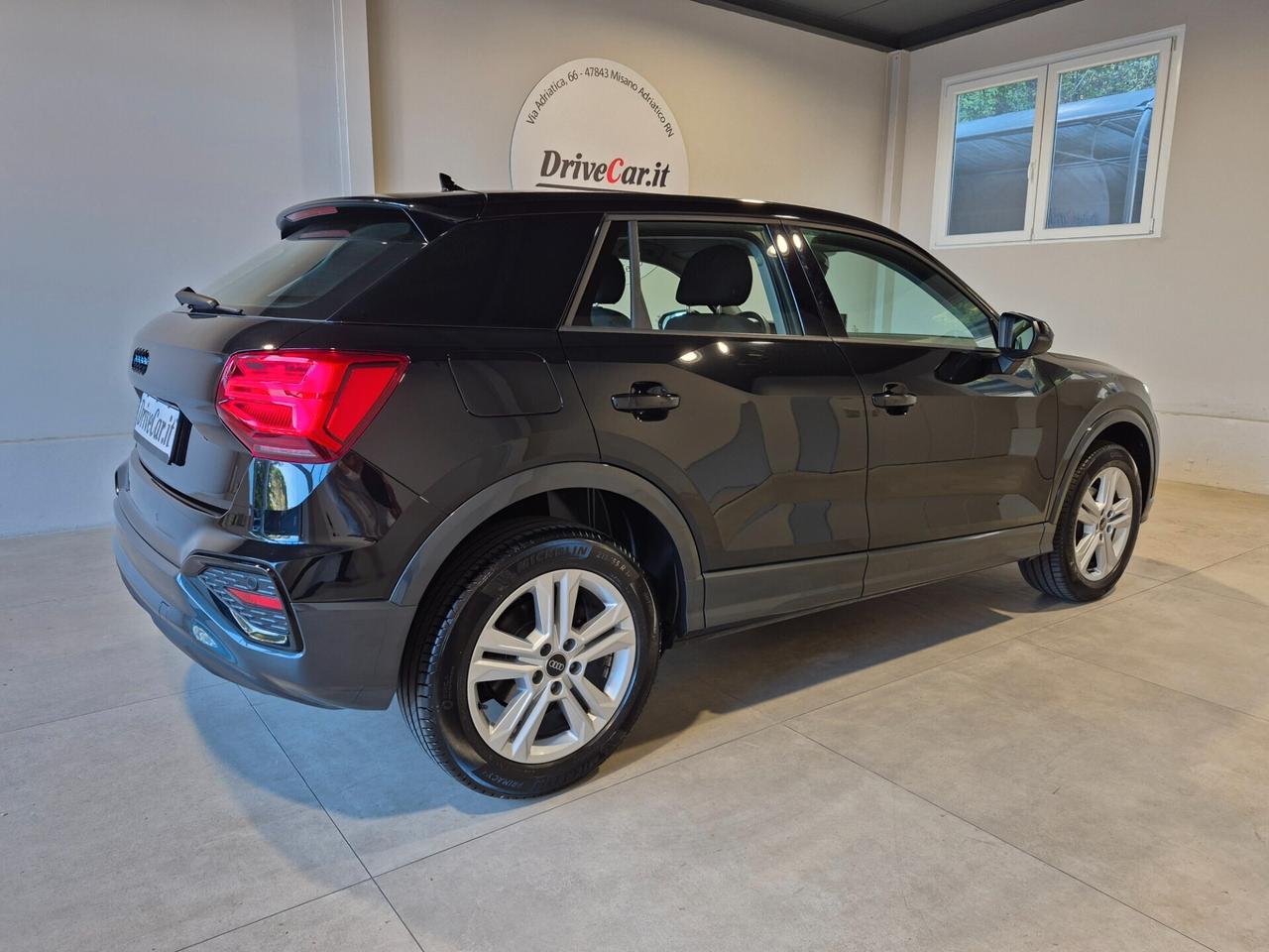 Audi Q2 1.5 TFSI ADVANCED S-TRONIC RESTYLING MATRIX BLACK PACK APPLE CAR PLAY/ANDROID AUTO RETROC. ACC C.17 LANE ASSIST WIRELESS