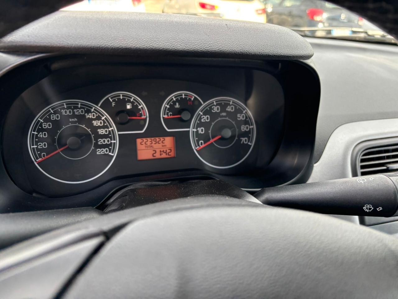 Fiat Grande Punto 1.4 AUTOCARRO 4 POSTI - 2010