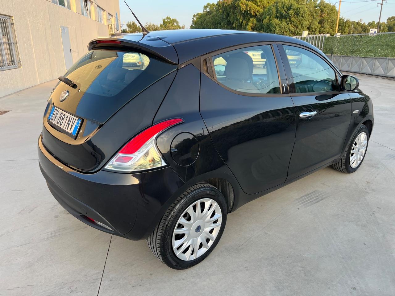 Lancia Ypsilon 1.2 69CV “65 Mila Km” 2014