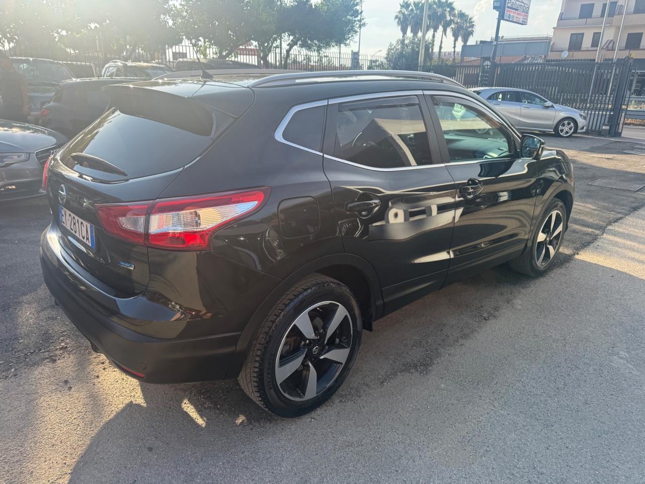 Nissan Qashqai 1.5 dCi 360 Perfetto