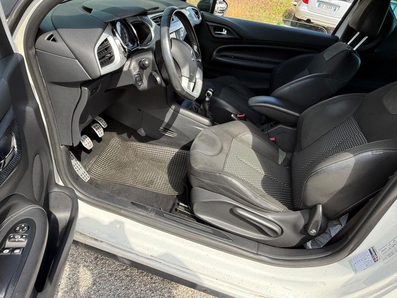 Ds DS3 3 1.4 HDi 70 Just Black