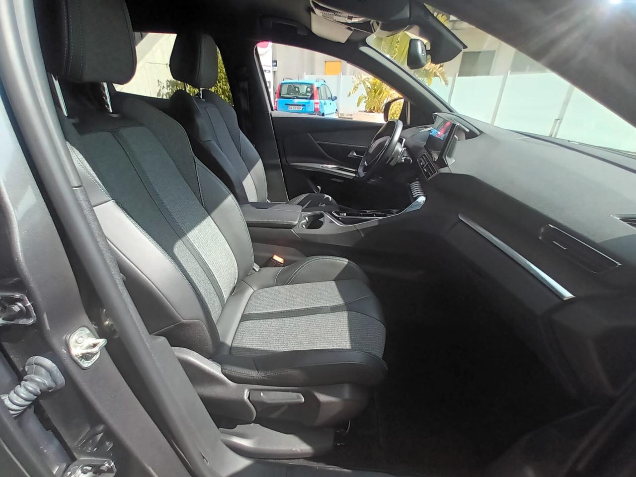 Peugeot 3008 Allure Pack 1.5 EAT8 Blue HDi 130 CV S&S