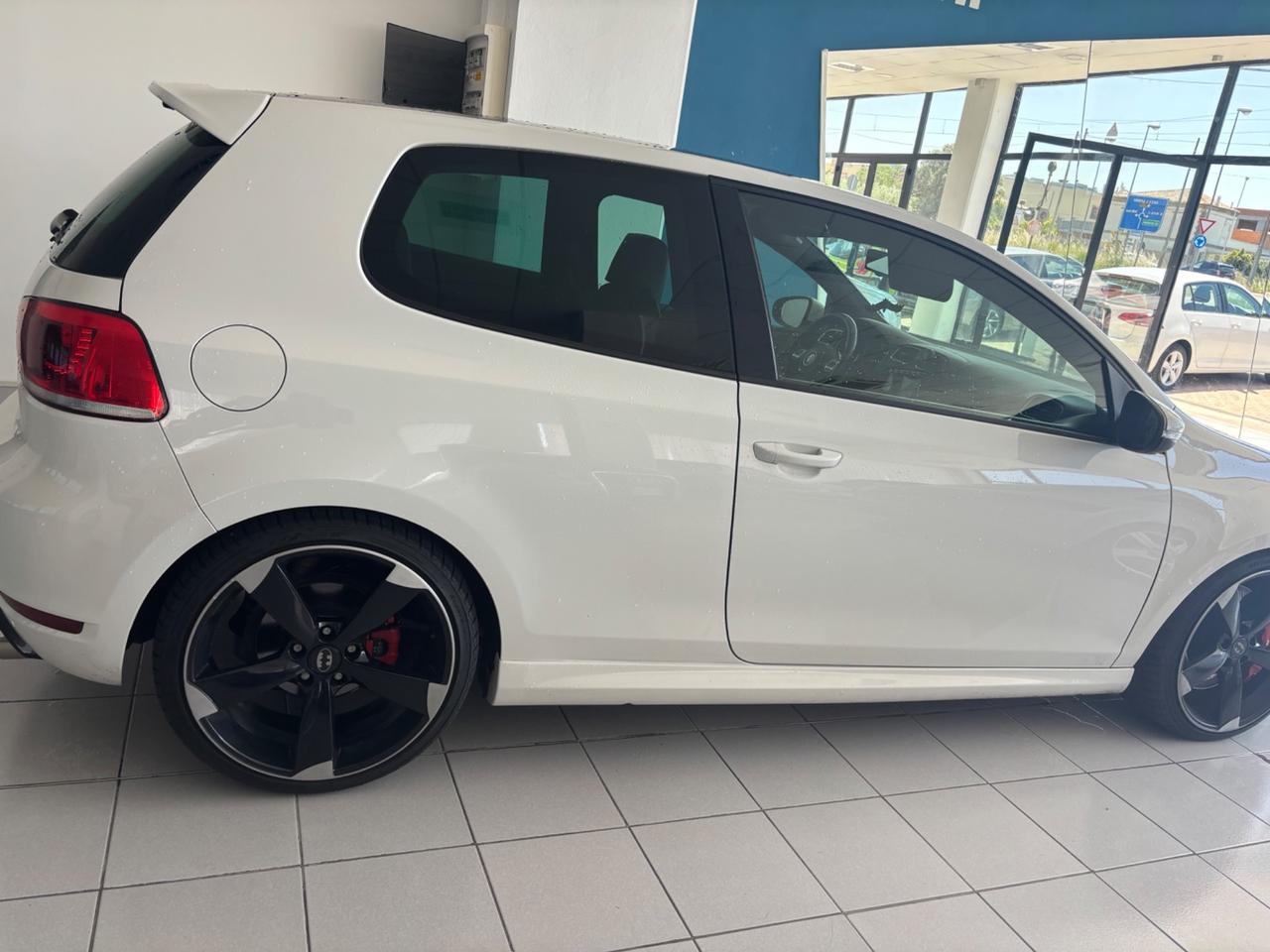 Volkswagen Golf GTI Golf 2.0 TSI DSG 3p. GTI