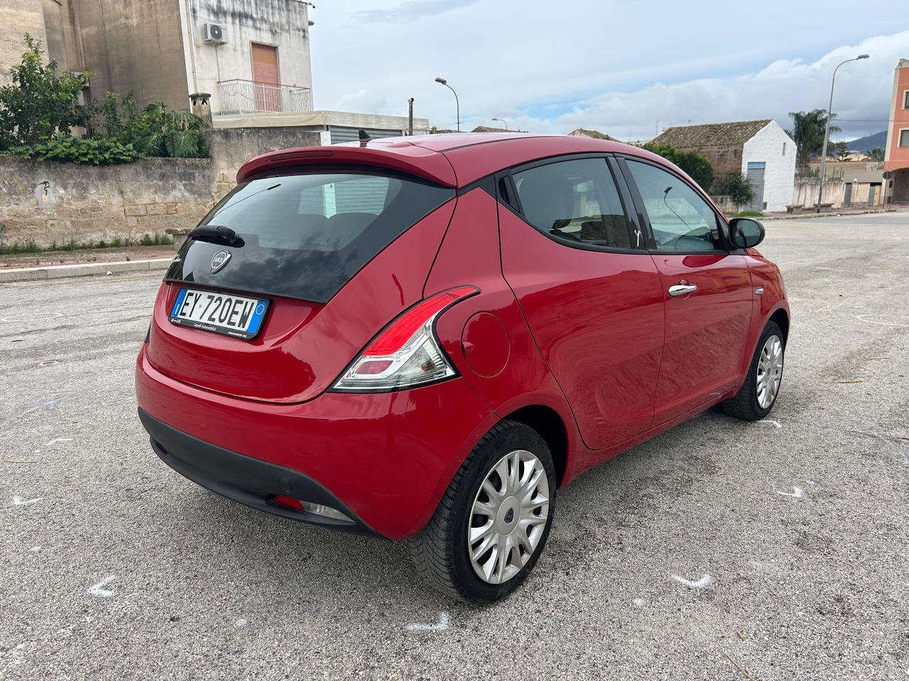 Lancia Ypsilon 1.2 69 CV 5 porte Elle